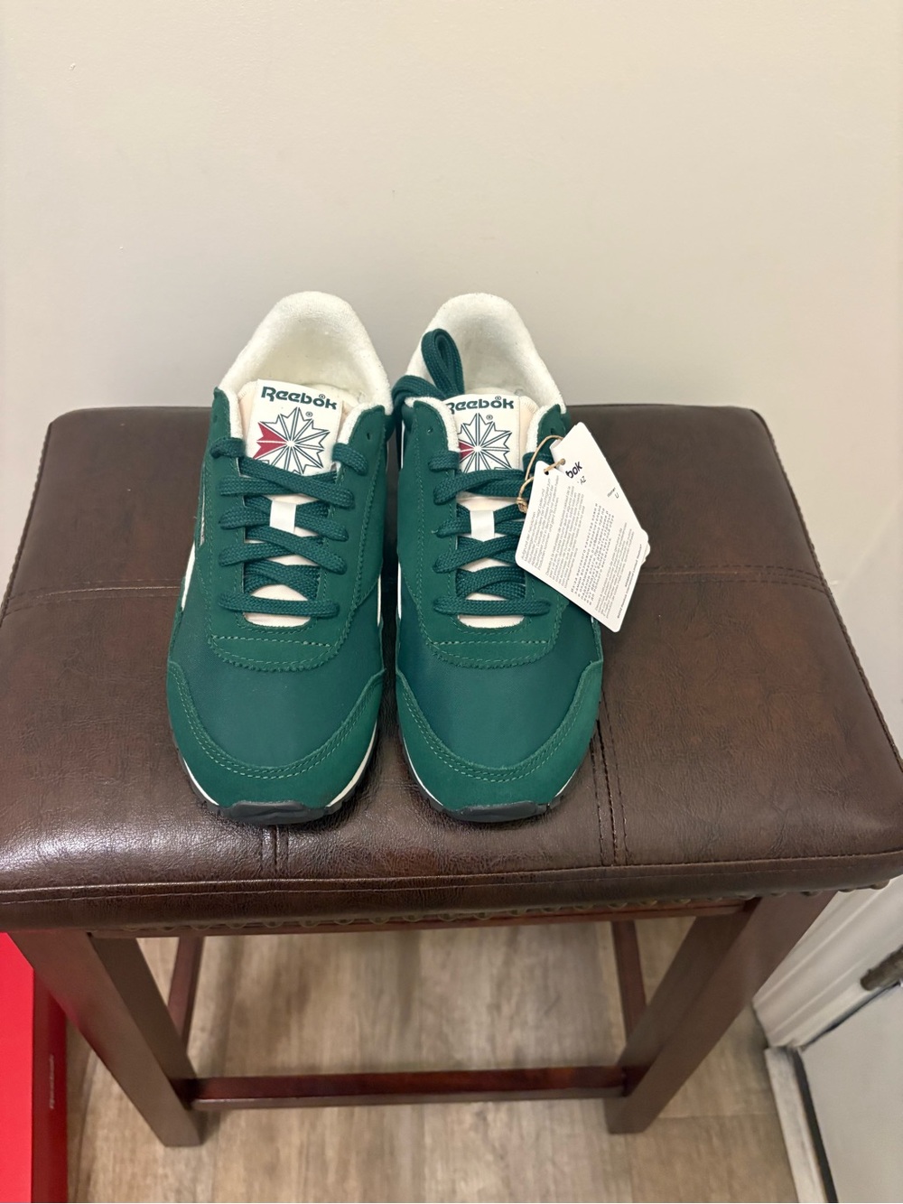 Reebok women Classic Green Sneakers